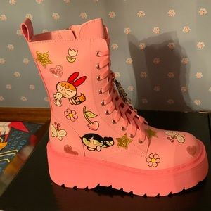 Dolls Kill Shoes| Powerpuff Girls Combat Boots| Size:8
